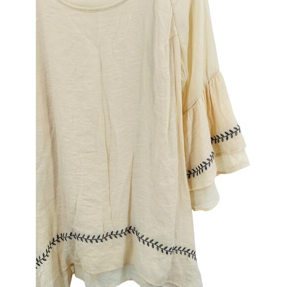 Indigo Soul Cream Blouse w/ Black Accents Women’s L | EUC - Picture 11 of 11